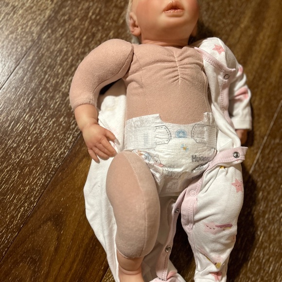 NEW Reborn Baby Girl Doll - Picture 6 of 12